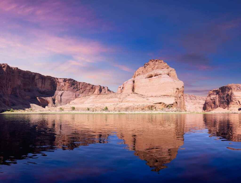 A beautiful landscape along with a lake